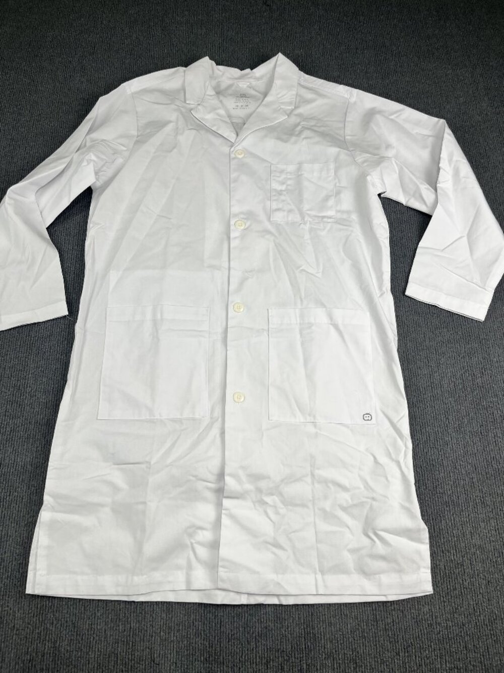 WonderWink Womens White Lab Coat NWOT Long Sleeve Pockets Medium Size Button-Fro